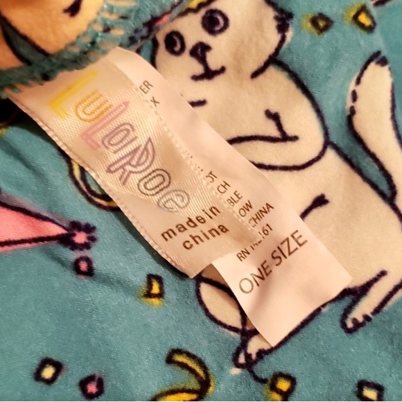 LULAROE Birthday Cat Leggings One Size HTF - Picture 3 of 5